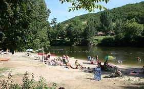 Village Camping Les Vignes Puy-lʼÉvêque Exterior photo