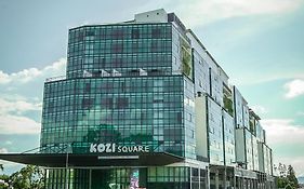 Regatta Suites Hotel At Kozi Square Kuching Exterior photo