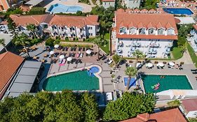 Majestic Hotel Ölüdeniz Exterior photo