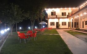 Galiyat Inn Hotel, Balakot By Lmc Exterior photo