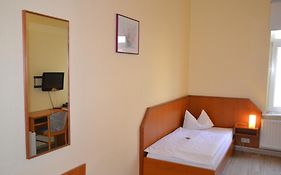 Hotel Thueringer Hof Jena Room photo