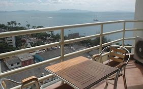 Apartments At View Talay Pattaya Room photo