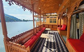 Hareem Group Of Houseboats Hotel Srīnagar Exterior photo