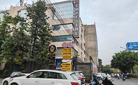 Hotel Imperial Executive Ludhiana Exterior photo