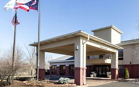 Quality Inn & Suites Oakwood Exterior photo