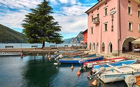 Hotel Geier Torbole Sul Garda Exterior photo