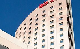 Ibis Barcelona Meridiana Hotel Exterior photo