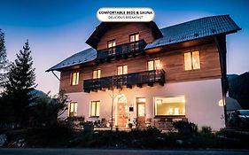 Vila Koman Jezersko Bed and Breakfast Exterior photo