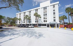 B&B Hotel Miami Airport Exterior photo