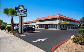 Days Inn By Wyndham Fresno South Exterior photo