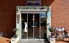 City Hotel Restaurant Stadskanaal Exterior photo