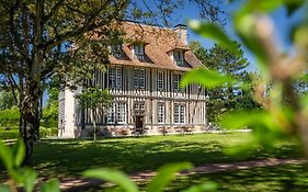 Les Manoirs Des Portes De Deauville - Small Luxury Hotel Of The World Exterior photo