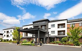 Courtyard By Marriott Concord Hotel Exterior photo