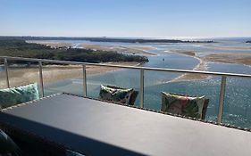 Waves Maroochy River Aparthotel Maroochydore Exterior photo