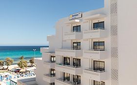 Hotel Veronica Cala Millor  Exterior photo