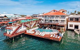 Tropical Suites Hotel Bocas del Toro Exterior photo