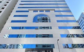 Uptown Hotel Apartments Abu Dhabi By Gewan Exterior photo