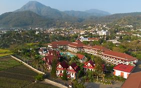 Royal Orchids Garden Hotel&Condominium Batu  Exterior photo