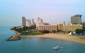 Dusit Thani Pattaya Hotel Exterior photo