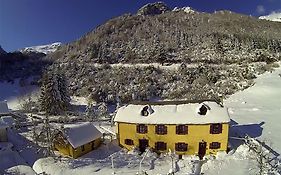 Gite Auberge Les Cascades Hotel La Mongie Exterior photo