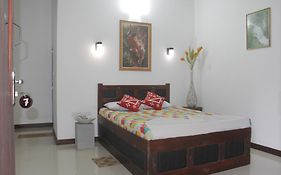 Sylvester Villa Hostel Negombo Room photo