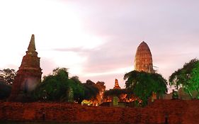 Casa Ayutthaya Bed and Breakfast Exterior photo