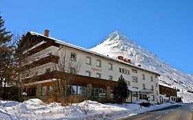 Clubdorf Hotel Alpenrose Galtür Exterior photo