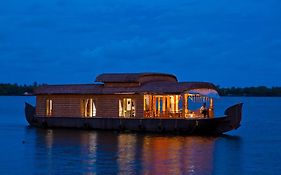 Abad Premium House Boat Hotel Kumarakom Exterior photo