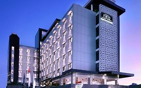 Hotel Neo Malioboro By Aston Jogjakarta Exterior photo