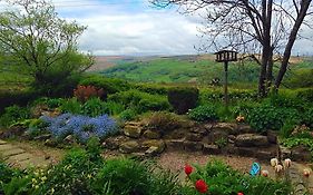 Far Moorside Farm B&B Hebden Bridge Exterior photo