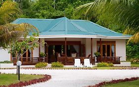 Les Villas D'Or Anse Volbert Village Room photo