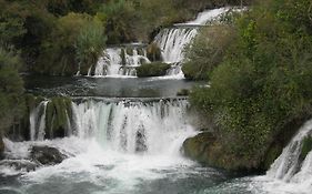 Guesthouse Juric Skradin Room photo