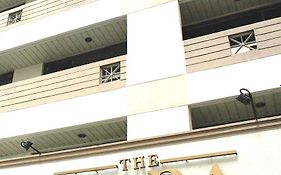 The Copa Businessmans Hotel Makati City Exterior photo