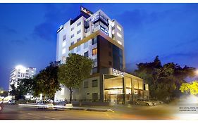 Hotel Sky Chandīgarh Exterior photo