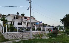 Villa Orphee Les Cayes Exterior photo