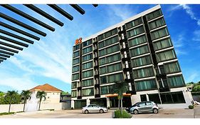 B2 Khon Kaen Boutique & Budget Hotel Exterior photo