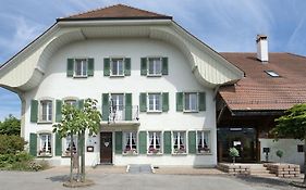 Auberge De La Croix Blanche Hotel Villarepos Exterior photo