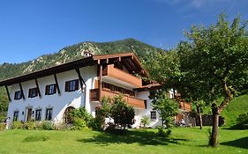 Gaestehaus Gritscher Hotel Josefsthal Exterior photo