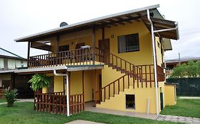 Marfi Inn Cahuita Room photo