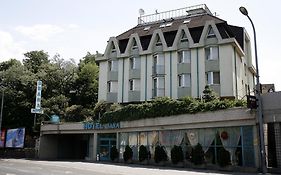 Hotel Bara Junior Boedapest Exterior photo