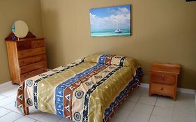 Belize Hutz Hotel San Pedro  Room photo