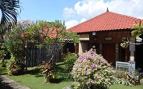 Pondok Shindu Guest House Pemuteran Exterior photo