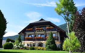 Penzion Livada Bed and Breakfast Kranjska Gora Exterior photo