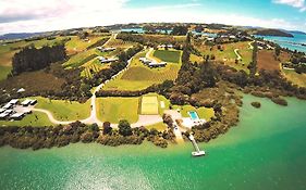 Riverside Matakana Villa Exterior photo