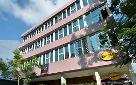 Value Hotel Balestier Singapore Exterior photo