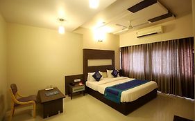 Oyo Rooms Rc Dutt Road Vadodara Exterior photo