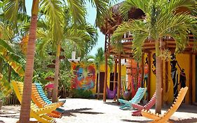 Tribu Hostel Isla Holbox Exterior photo