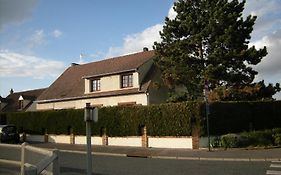 Au Nid De Tille Bed and Breakfast Exterior photo