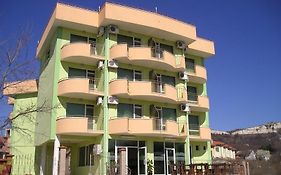 Anelia Family Hotel Kavarna Exterior photo