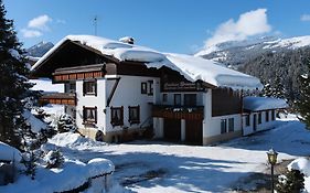 Landhaus Bromm Hotel Riezlern Exterior photo